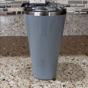 BrüMate Travel Tumbler in Light Gray